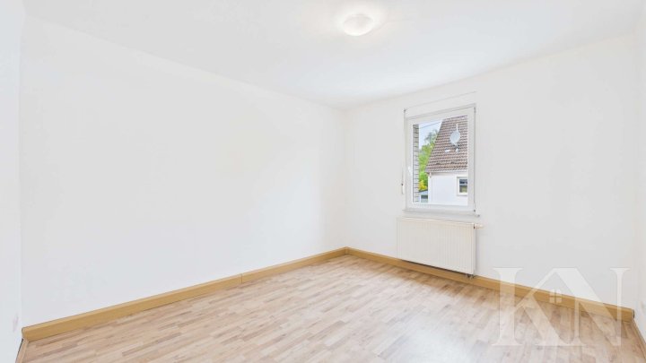 Gepflegte Doppelhaushälfte mit Garten & Ausbaupotenzial in Uchtelfangen