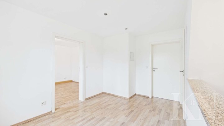 Gepflegte Doppelhaushälfte mit Garten & Ausbaupotenzial in Uchtelfangen
