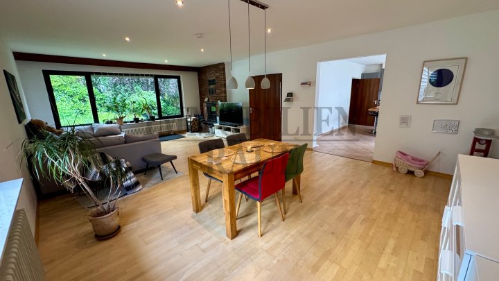 WOHNEN AUF EINER EBENE – WINKELBUNGALOW MIT GARTEN IN GUTER LAGE VON SPIESEN