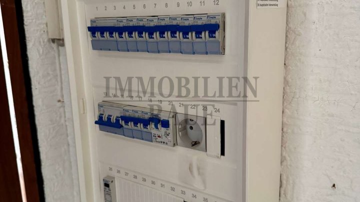 WOHNEN MIT VIEL PLATZ, PRIVATSPHÄRE UND ZAHLREICHEN EXTRAS – GEPFLEGTER WINKELBUNGALOW IN SPIESEN