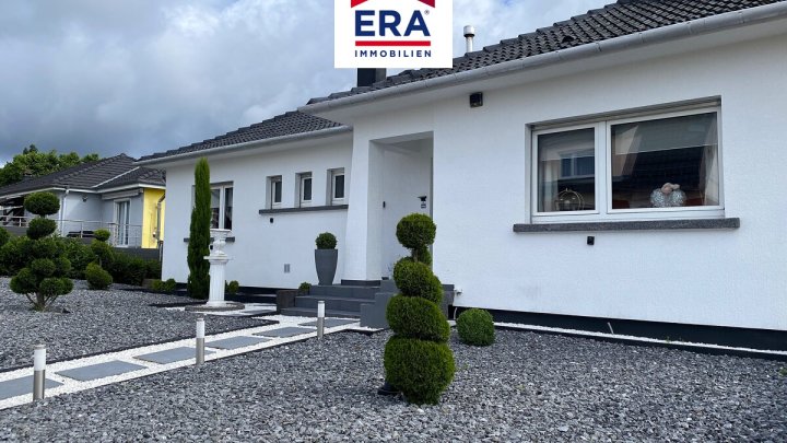 KEINE VERMITTLUNGSGEBÜHREN-BUNGALOW, RUHIGE LAGE IN FORBACH/FR, NÄHE SAARBRÜCKEN