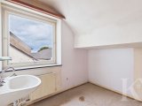 DG Zimmer mit Waschbecken