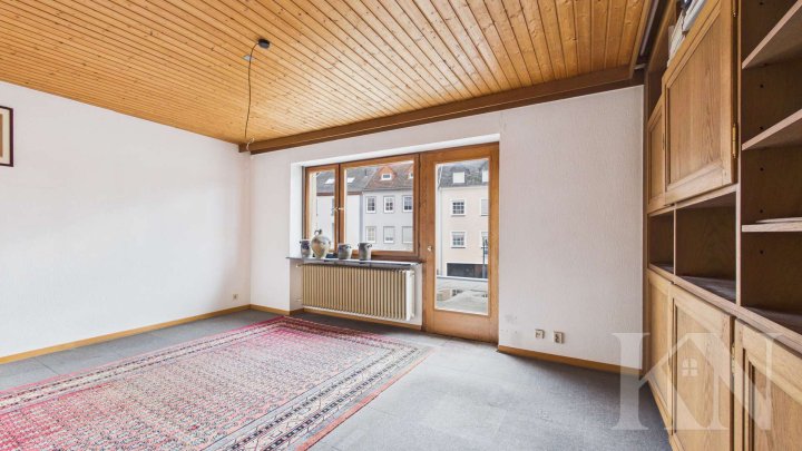Wohnen & Arbeiten vereint – Großzügiges Wohn- und Geschäftshaus im Zentrum von Perl