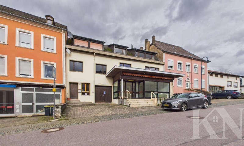 Wohnen & Arbeiten vereint – Großzügiges Wohn- und Geschäftshaus im Zentrum von Perl