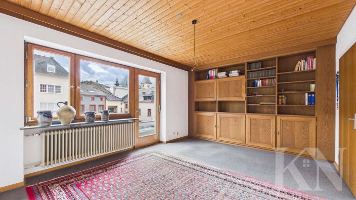 Wohnen & Arbeiten vereint – Großzügiges Wohn- und Geschäftshaus im Zentrum von Perl