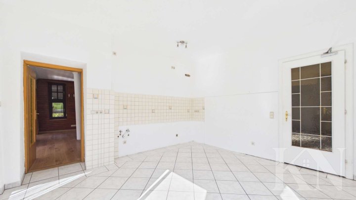 Altbauvilla mit Charme & Schieflage – 200 m² Wohnfläche auf 1.085 m² Grundstück
