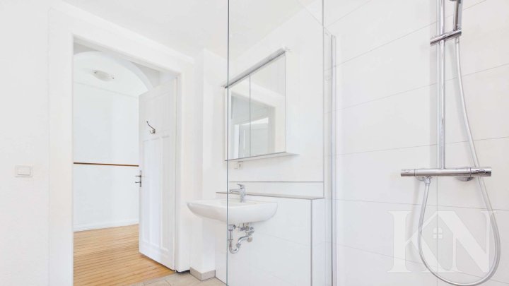 Altbauvilla mit Charme & Schieflage – 200 m² Wohnfläche auf 1.085 m² Grundstück