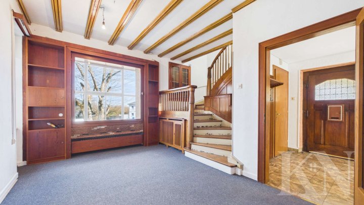 Altbauvilla mit Charme & Schieflage – 200 m² Wohnfläche auf 1.085 m² Grundstück
