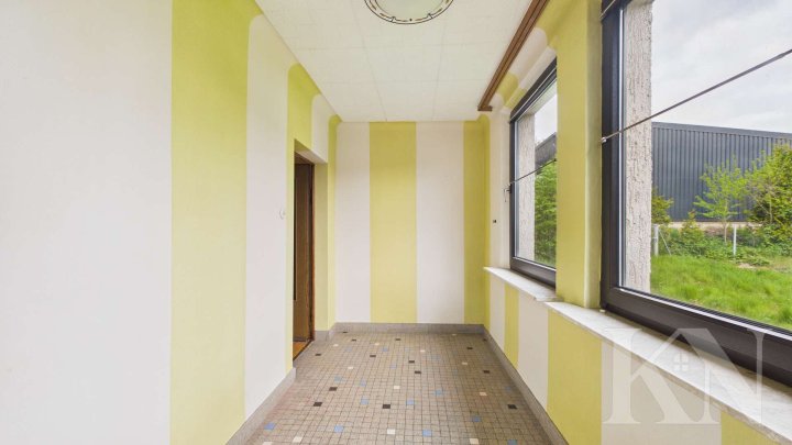 Freistehendes Ein-bis Zweifamilienhaus mit großem Grundstück & Potenzial in Schwalbach-Elm!