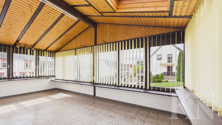 Freistehendes Ein-bis Zweifamilienhaus mit großem Grundstück & Potenzial in Schwalbach-Elm!