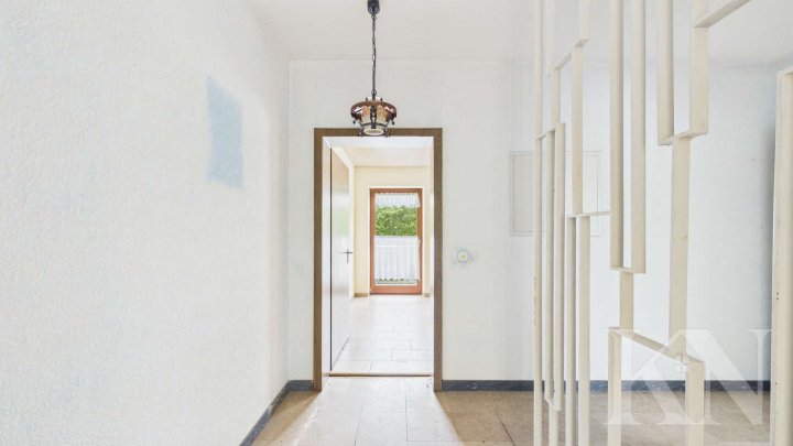 Einfamilienhaus mit großem Grundstück und vielseitigem Potenzial
