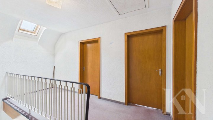 Einfamilienhaus mit großem Grundstück und vielseitigem Potenzial