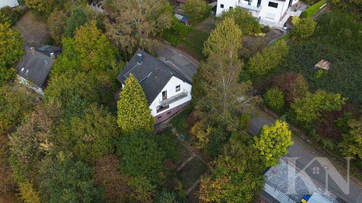 Einfamilienhaus mit großem Grundstück und Potenzial in ruhiger Sackgassenlage von Dirmingen