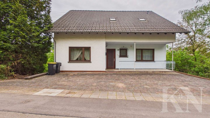 Einfamilienhaus mit großem Grundstück und Potenzial in ruhiger Sackgassenlage von Dirmingen