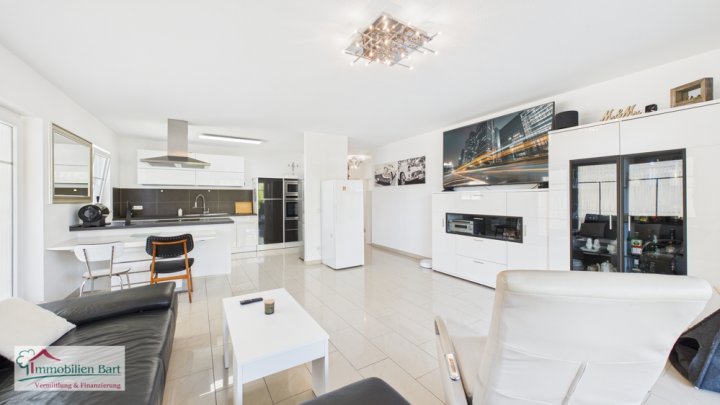 SOFORT VERFÜGBAR: MODERNE, HELLE WOHNUNG IN TOP LAGE VON PERL