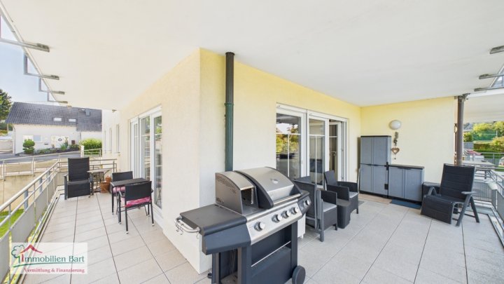 SOFORT VERFÜGBAR: MODERNE, HELLE WOHNUNG IN TOP LAGE VON PERL