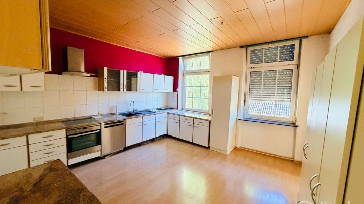 Charaktervolle 4ZKB Wohnung für Kreative & Freigeister - Saarbrücken am Waldrand