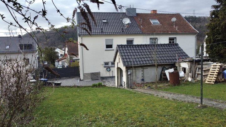 Gepflegtes Einfamilienhaus mit Garten & Garage in Merzig