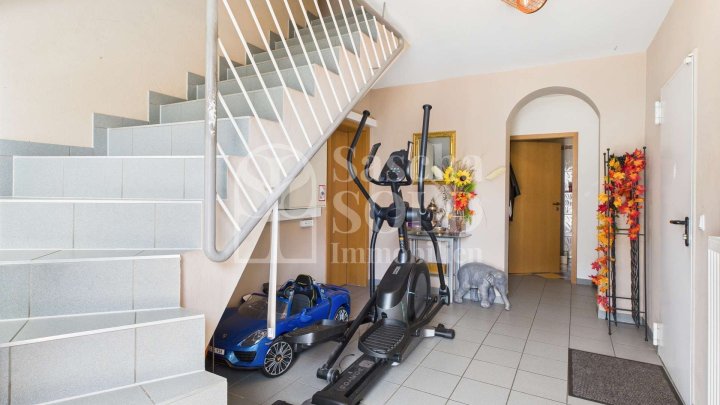 Freistehendes Einfamilienhaus mit Pool, Sauna und PV-Anlage - Viel Platz & Komfort in ruhiger Lage