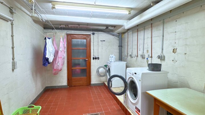 Großzügige 4 ZKB Wohnung mit Balkonn & Stellplatz in Dudweiler-Süd