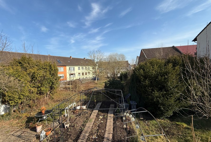 Grundstück