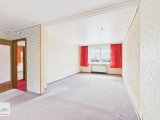 Wohnzimmer mit Zugang zu Esszimmer und Wintergarte
