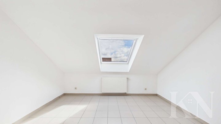 Großzügige 3-Zimmer-Dachgeschosswohnung mit Balkon in Püttlingen
