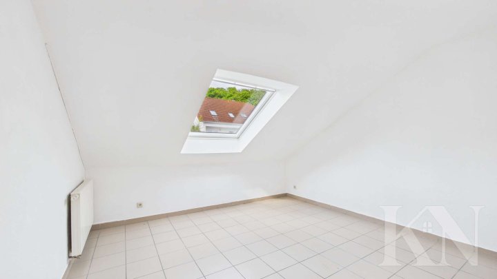 Großzügige 3-Zimmer-Dachgeschosswohnung mit Balkon in Püttlingen
