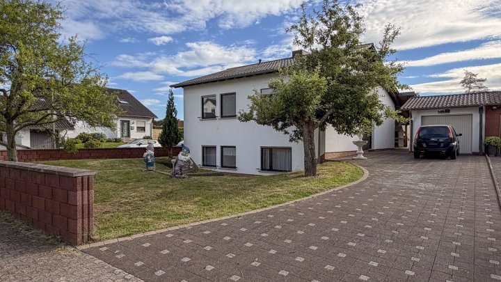 Gemütliches Einfamilienhaus in kleiner Nebenstraße von Dorf im Warndt