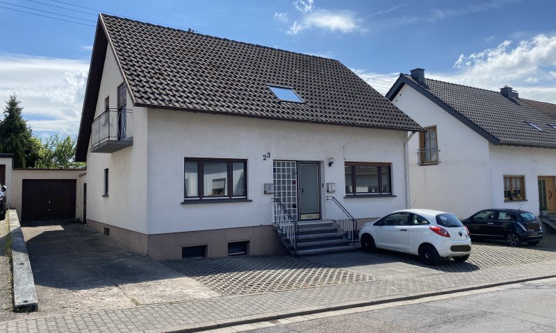 Freistehendes Einfamilienhaus in Lebach – sonnige Südlage - Kein OT