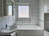 Tageslicht-Bad mit Badewanne