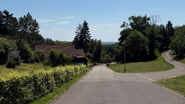 Freistehender Bungalow ! 2026 renoviert, in der Nähe des Losheimer Stausees und  inmitten der Natur!