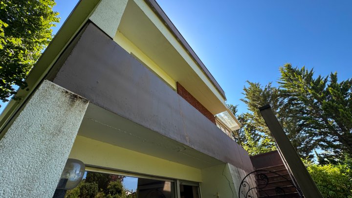 STADTBLICK - Großzügiges Einfamilienhaus mit Garage/Balkonen in Zweibrücken (Stadt)