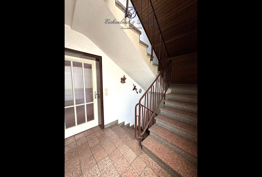 Treppenhaus 1. OG