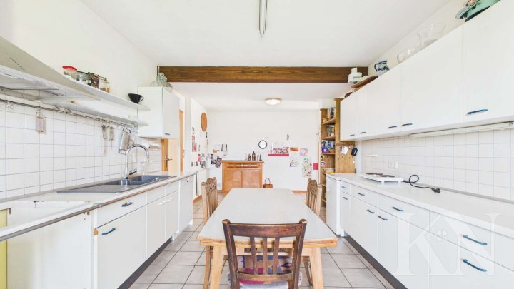 Viel Platz für die Familie: Freistehendes Ein- bis Zweifamilienhaus mit Garten in Quierschied!