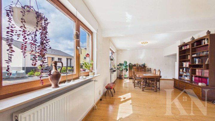 Viel Platz für die Familie: Freistehendes Ein- bis Zweifamilienhaus mit Garten in Quierschied!