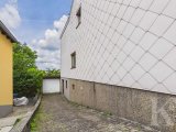 Seitenansicht / Einfahrt 