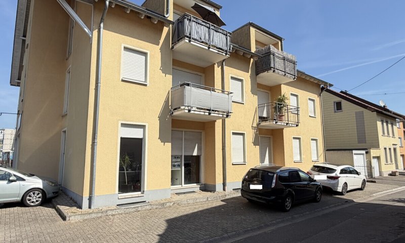 Gepflegte 3-Zimmer-Dachgeschosswohnung mit Balkon in zentraler Lage von Losheim am See