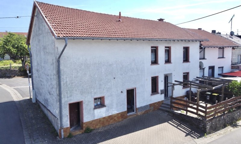 Einfamilienhaus mit Ausbaupotenzial- ideal für Handwerker und Eigennutzer