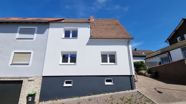 Modernisiertes Einfamilienhaus in kleiner Nebenstraße von Püttlingen