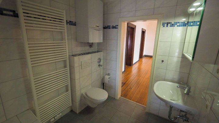 VILLA SCHWINN - Repräsentative 3-ZKB Altbauwohnung mit EBK in ZW-City