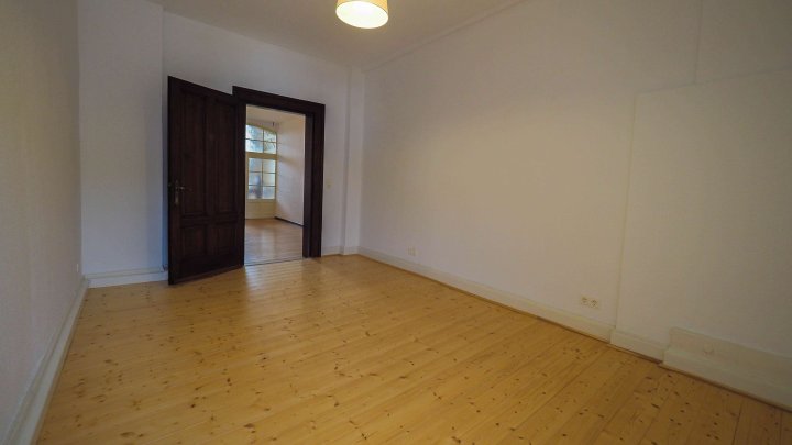 VILLA SCHWINN - Repräsentative 3-ZKB Altbauwohnung mit EBK in ZW-City
