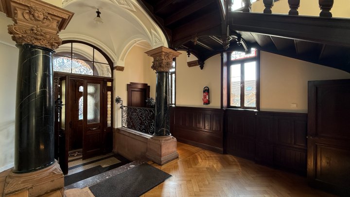 VILLA SCHWINN - Repräsentative 3-ZKB Altbauwohnung mit EBK in ZW-City