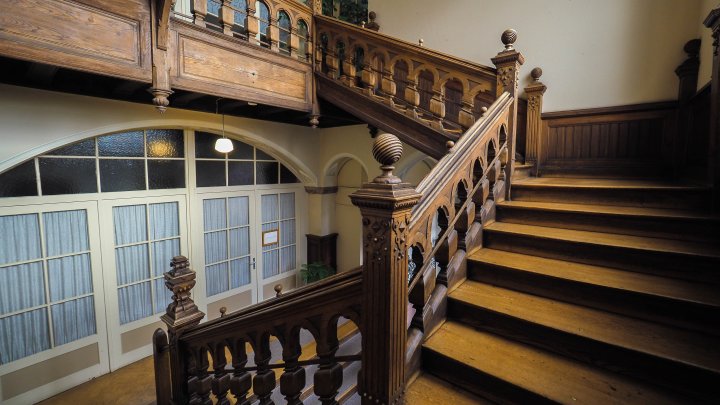 VILLA SCHWINN - Repräsentative 3-ZKB Altbauwohnung mit EBK in ZW-City