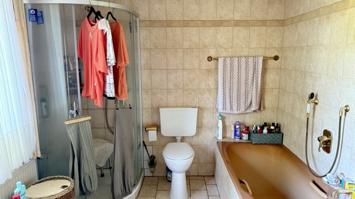 Freistehendes Einfamilienhaus mit Einliegerwohnung in Lebach-Gresaubach zu verkaufen