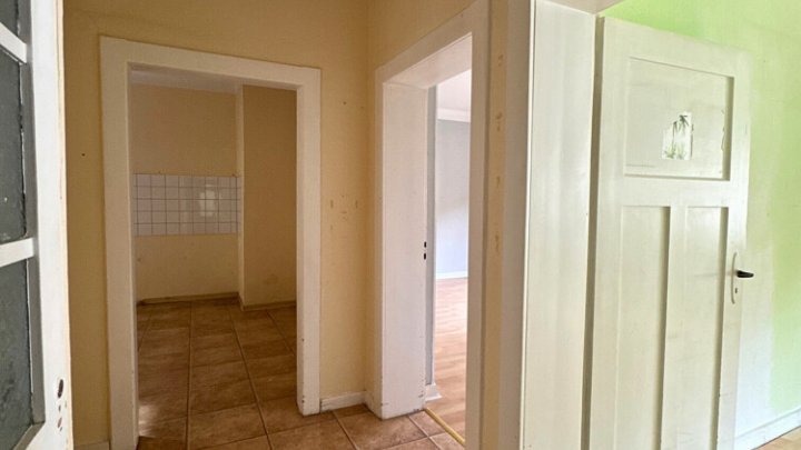 2-3 Familienhaus mit Erweiterungsmöglichkeit in guter Lage von Fechingen