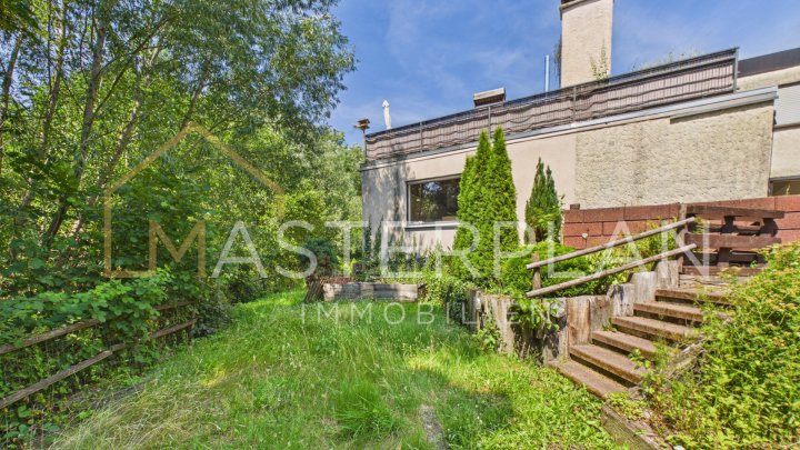 Zweifamilienhaus mit Einliegerwohnung und Dachterrasse in sehr ruhiger Lage von Wadgassen-Werbeln