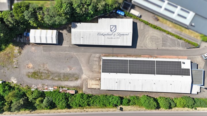 Industriehallen + Freiflächen mit Top-Anbindung für Logistik, etc.