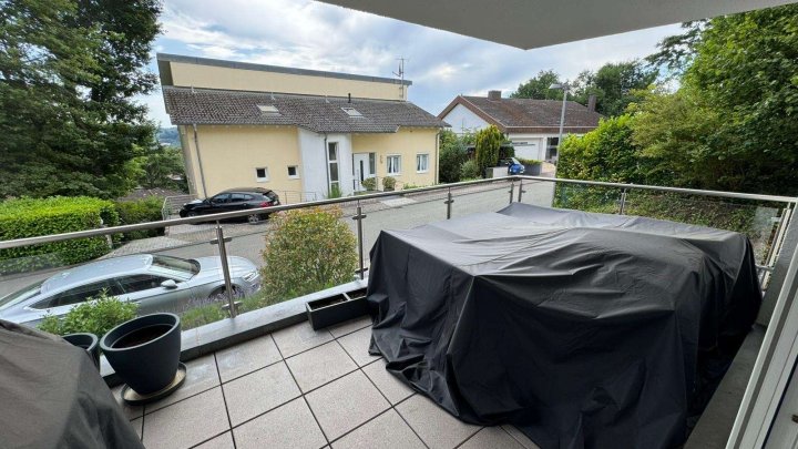 Charmante Erdgeschosswohnung in gehobener Lage mit exklusiven Annehmlichkeiten in Saarbrücken