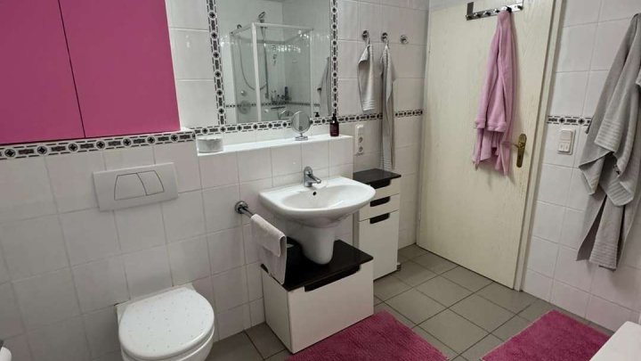 Charmante Erdgeschosswohnung in gehobener Lage mit exklusiven Annehmlichkeiten in Saarbrücken